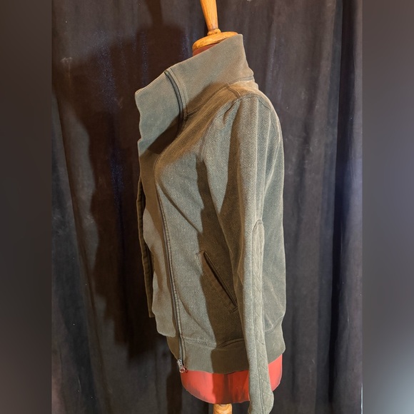 Lululemon zip up sweater - Picture 4 of 6